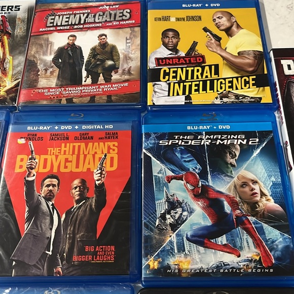 Bundle of 14 Action packed blue rays - Picture 4 of 6